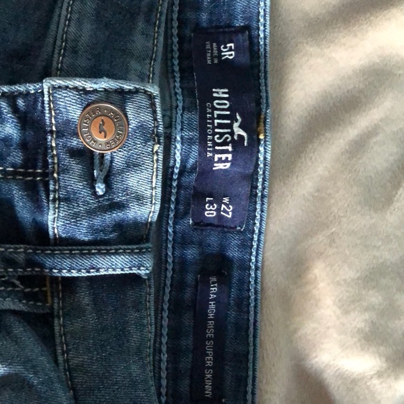 Jeans - Picture 2 of 4